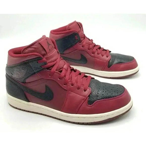 Nike AIR JORDAN 1 Retro Mid Reverse Banned 2017 (554724-601) Mens 11.5 Red Black - Picture 2 of 10